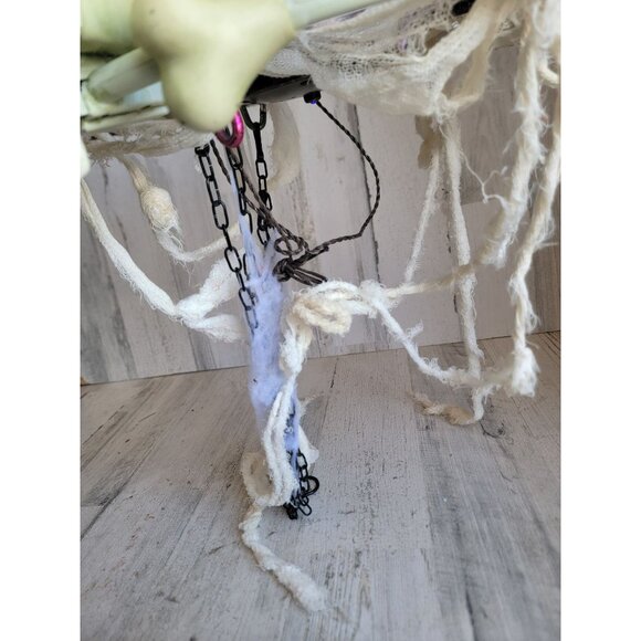 Animated Halloween skull chandelier AS IS hanging crop decor scary - Picture 5 of 11